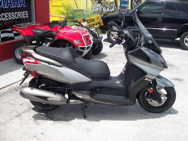 2012 kymco downtown 200i  scooter 