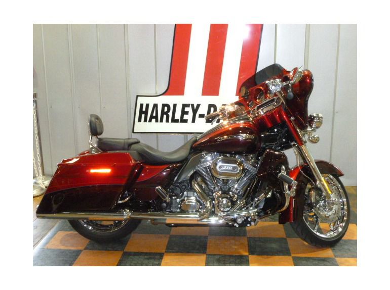 2012 Harley-Davidson FLHXSE3 - CVO Street Glide 