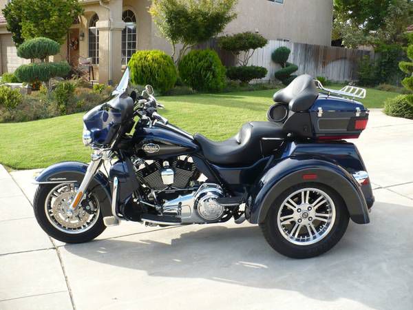 2012 Harley Davidson Trike-Show Room Condition!! and Must See!!!!!!!