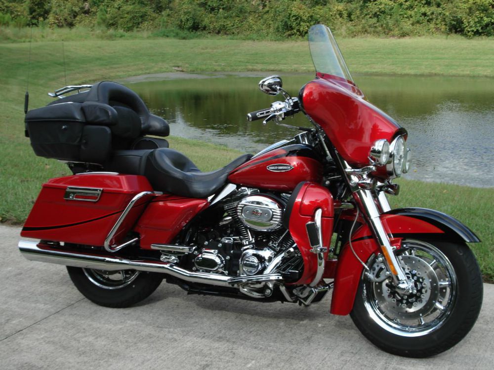2007 Harley-Davidson FLHTCUSE Touring 