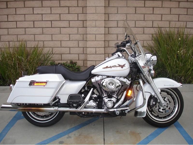 2008 harley-davidson flhr - road king base  cruiser 