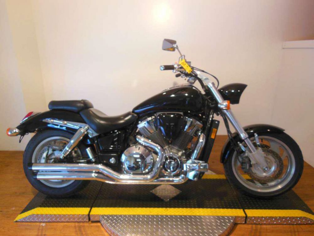 2002 Honda VTX 1800C Cruiser 