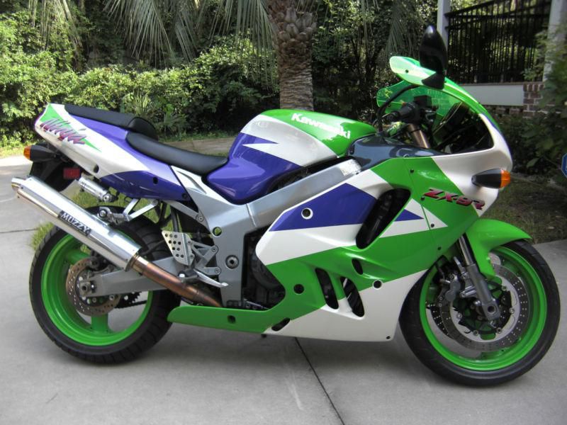 ZX-9R FIRST EDITION COLLECTOR SUPER BIKE GREEN 1 OWNER *MINT*