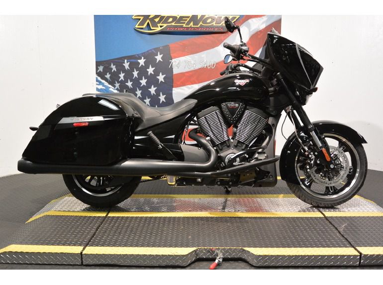 2014 victory cross country 8-ball 