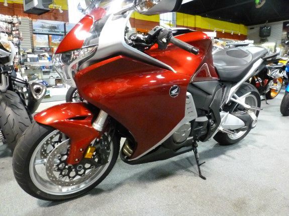 New 2010 honda vfr1200aa for sale.