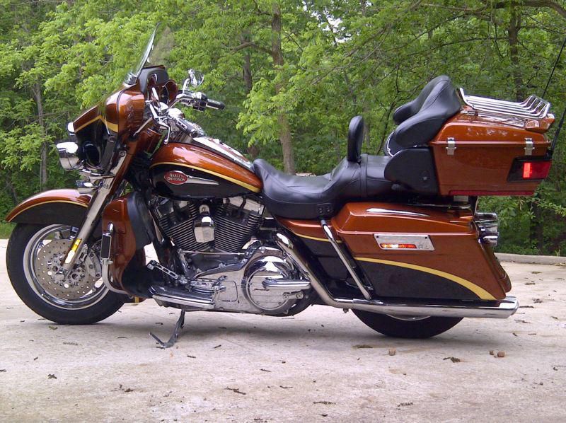 08 Screamin Eagle Electra Glide Ultra. Anniversary Edition # 200 of 1800 built.
