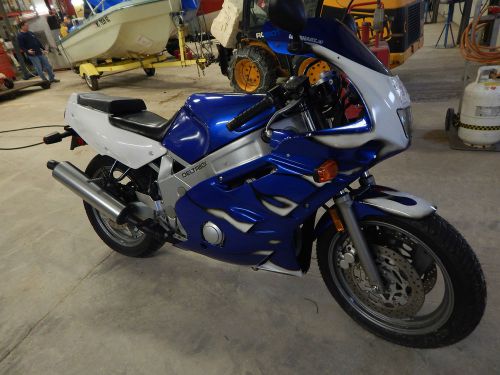 1991 Yamaha FZR600