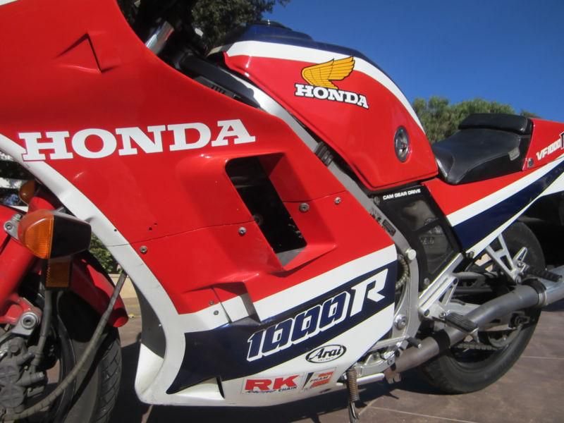 1986 honda vf1000r