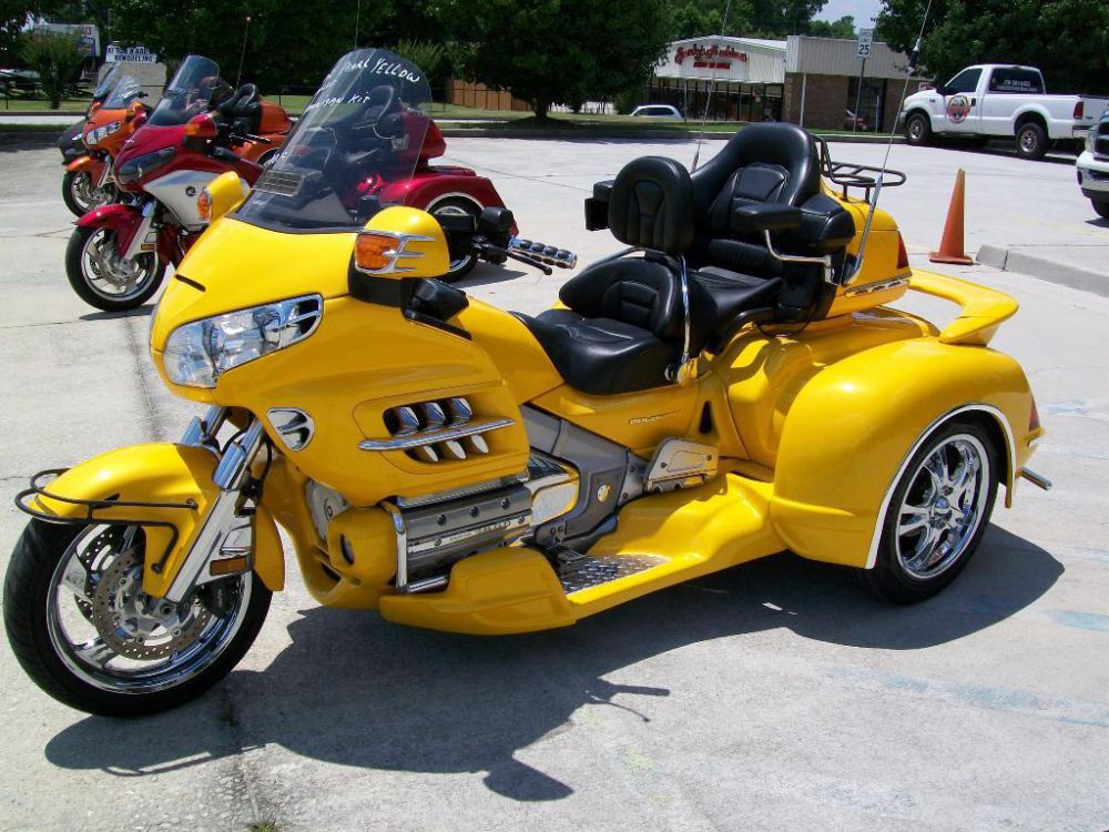 2002 honda gold wing  touring 