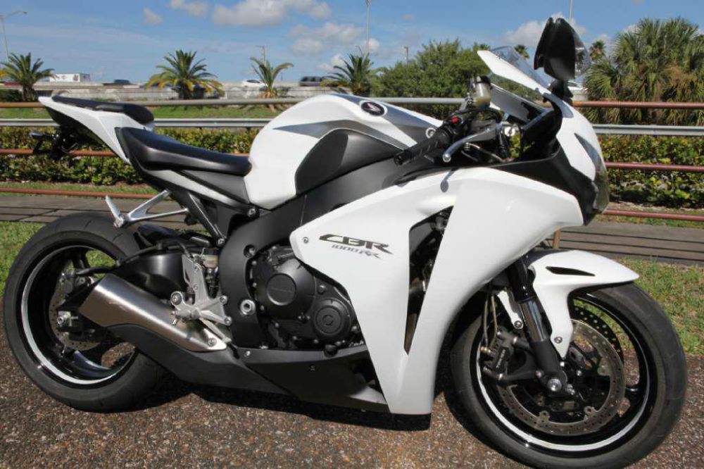 Buy 2009 Honda CBR1000RR Sportbike on 2040motos