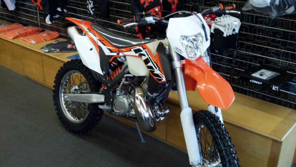 2014 ktm 200 xc-w  dirt bike 