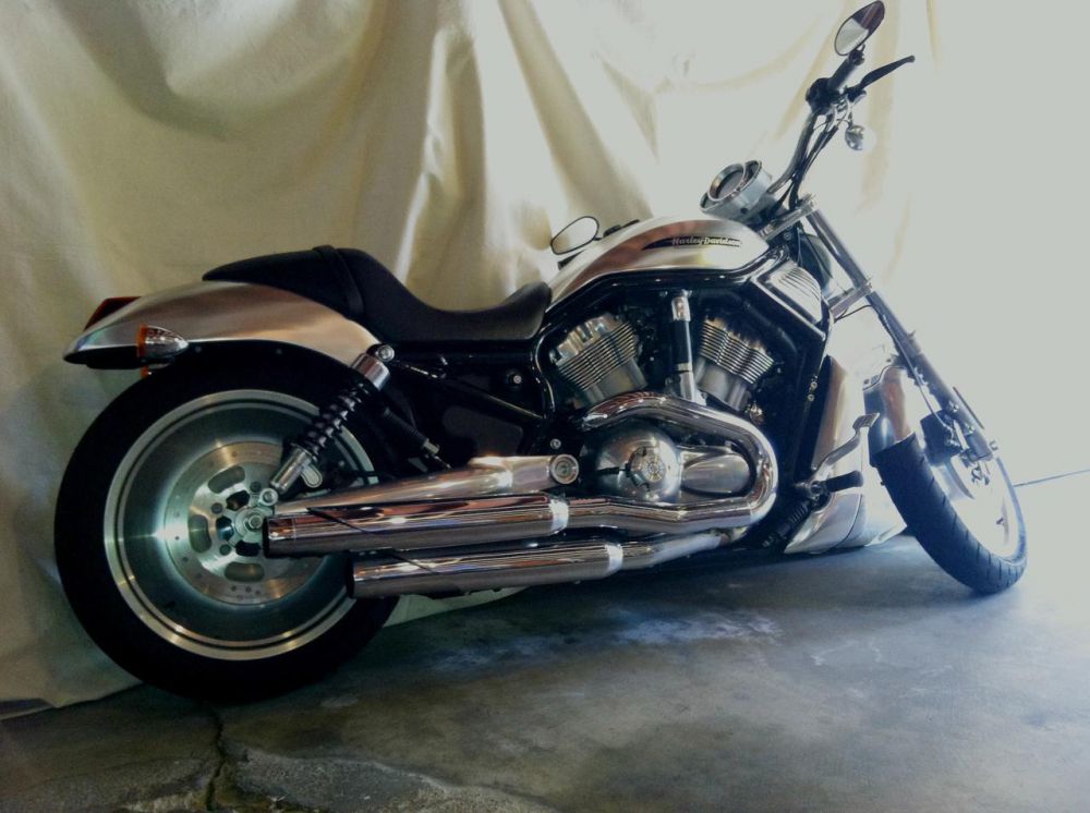 2004 harley-davidson v-rod  cruiser 