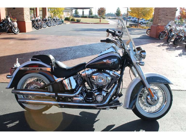 2009 Harley-Davidson FLSTN Softail Deluxe 