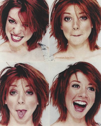 Alyson Hannigan Funny Faces 8x10 Photo