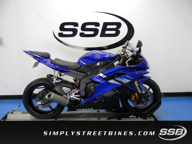 2006 yamaha yzf-r6  sportbike 