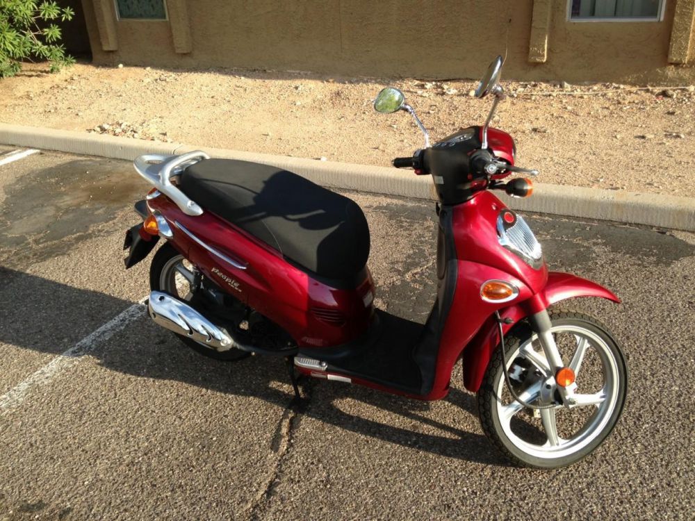 2012 Kymco People 150 Scooter 