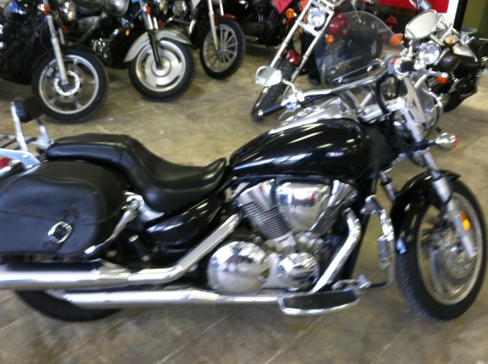 2006 honda vtx 1300  cruiser 