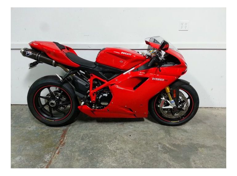 2010 ducati 1198s 