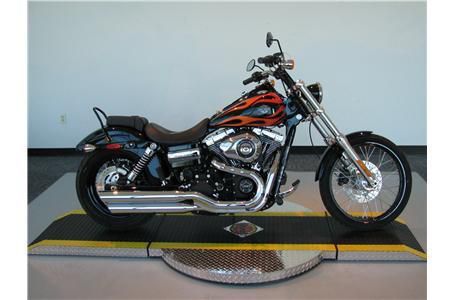 2013 Harley-Davidson FXDWG Cruiser 