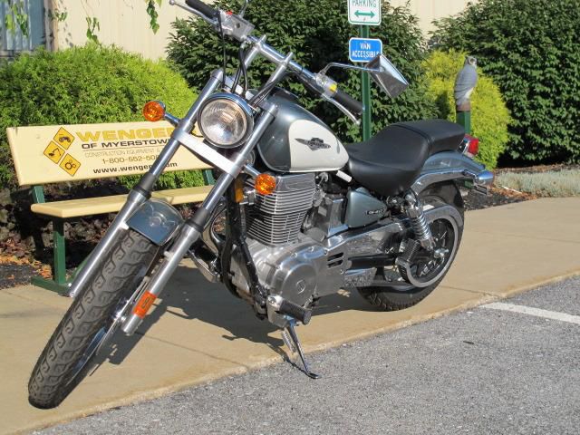 2011 suzuki boulevard s40  cruiser 