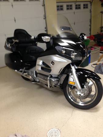 2012 Honda Goldwing Only 5,500 Miles, Many Extras *****One Owner******