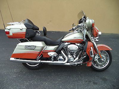 Harley-davidson : touring 2009 harley davidson screamin&#039;