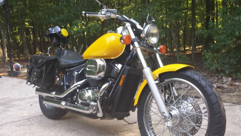 2002 Honda Shadow Spirit VT750DC2 Yellow 750