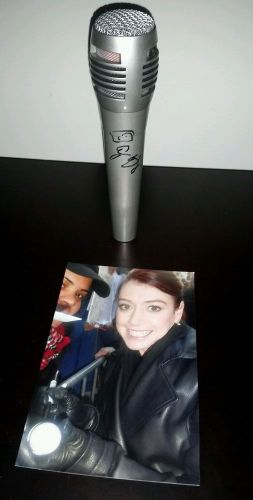 Alyson hannigan hand signed autographed microphone wproof how i met your mother