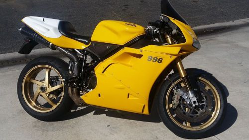 2000 Ducati Superbike