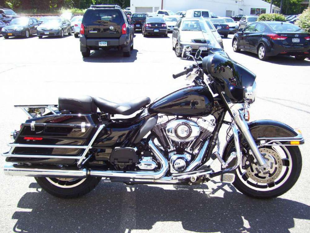 2011 harley-davidson flhtp  standard 