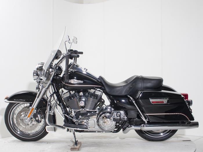 2009 Harley-Davidson Road King FLHR Cruiser 