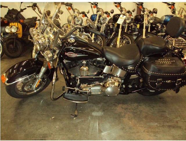 2006 Harley-Davidson FLSTCI CLASSIC Cruiser 