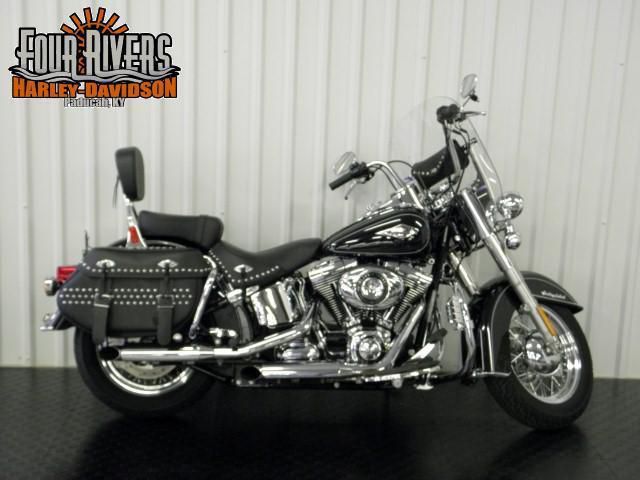 2011 Harley-Davidson FLSTC - Heritage Softail Classic Cruiser 