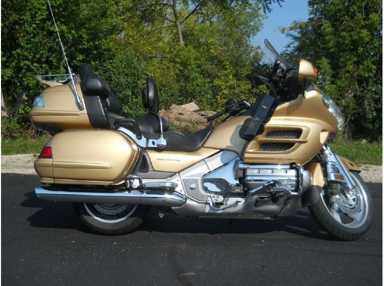 2006 honda gold wing audio / comfort (gl18hp) 