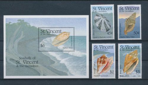 LE67078 St Vincent seashells sealife fine lot MNH