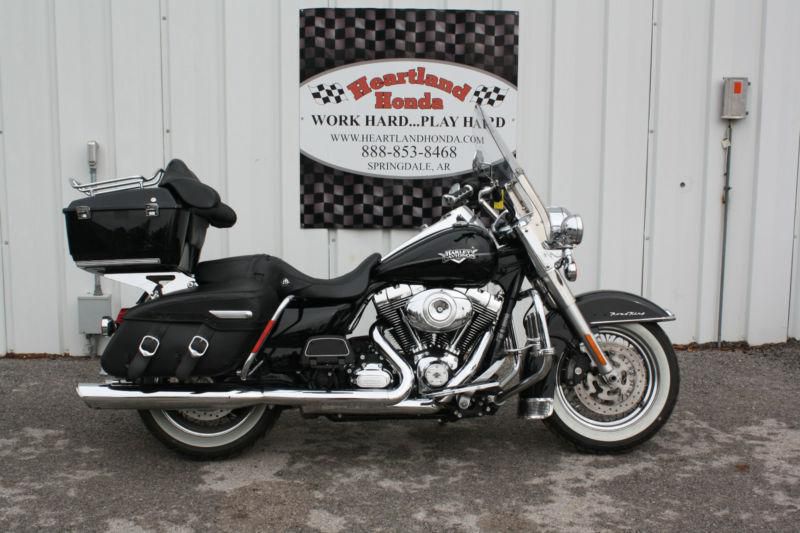 2011 Harley-Davidson FLHRC Road King Classic - Includes ABS & Tour Pak!