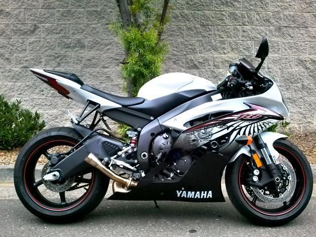 2012 yamaha yzf-r6  sportbike 