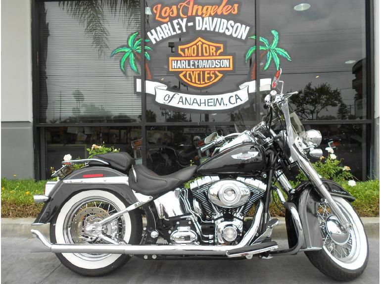 2007 Harley-Davidson FLSTN - Softail Deluxe Cruiser 