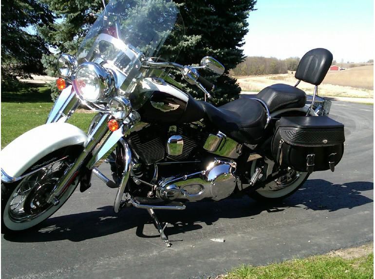 2005 Harley-Davidson Softail DELUXE Cruiser 