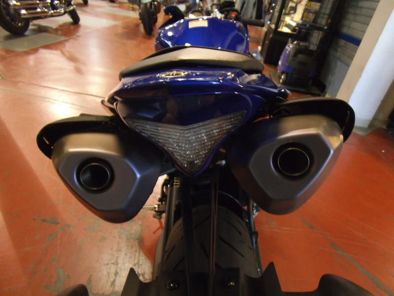 2012 Yamaha YZF R1 Sportbike , US $13,990.00, image 13