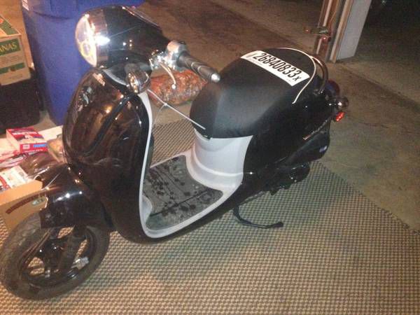 2013 honda nch50 scooter/moped
