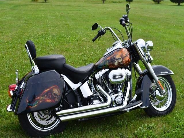 2011 - Harley-Davidson Softail Heritage Classic
