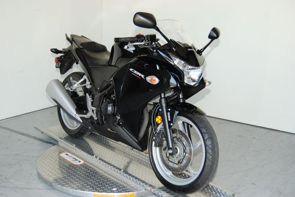 2011 Honda CBR250R ABS Standard 