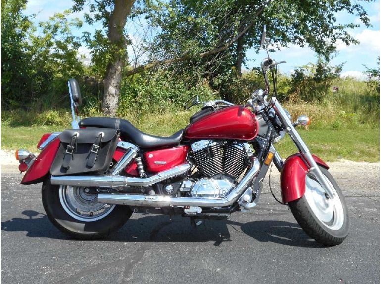2004 Honda Shadow Sabre (VT1100C2) 