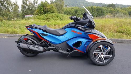Can-Am Spyder ST -S 5 Speed Semi-Automatic