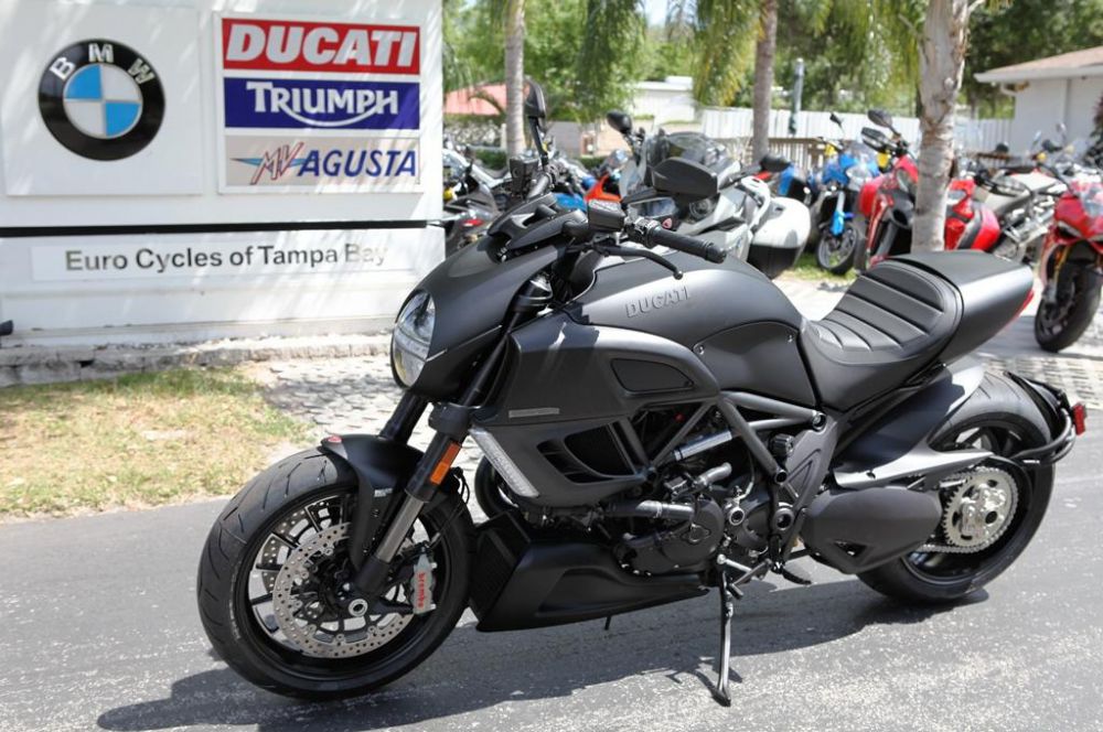 2013 Ducati Diavel Dark Demo Cruiser 