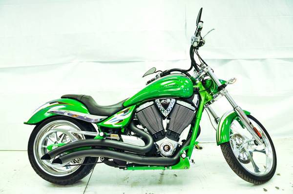 2009 Victory Jackpot Cruiser Lucky Lime