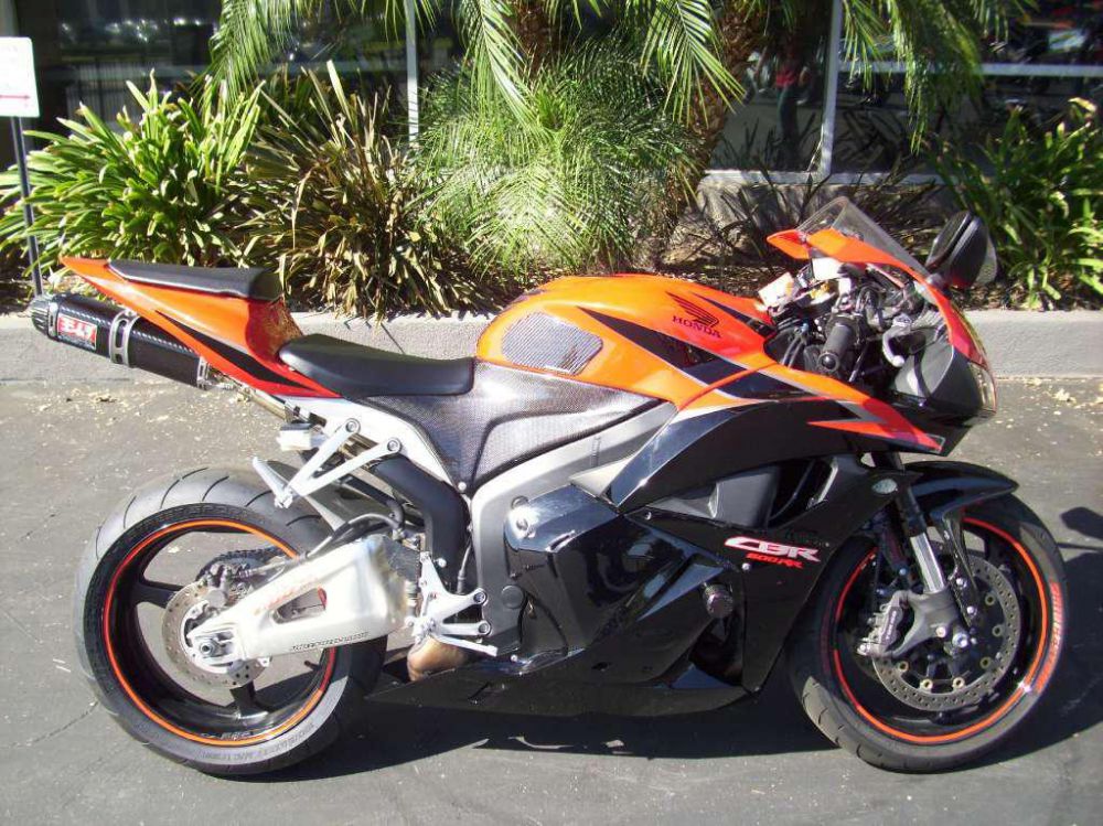 2011 Honda CBR600RR Sportbike 