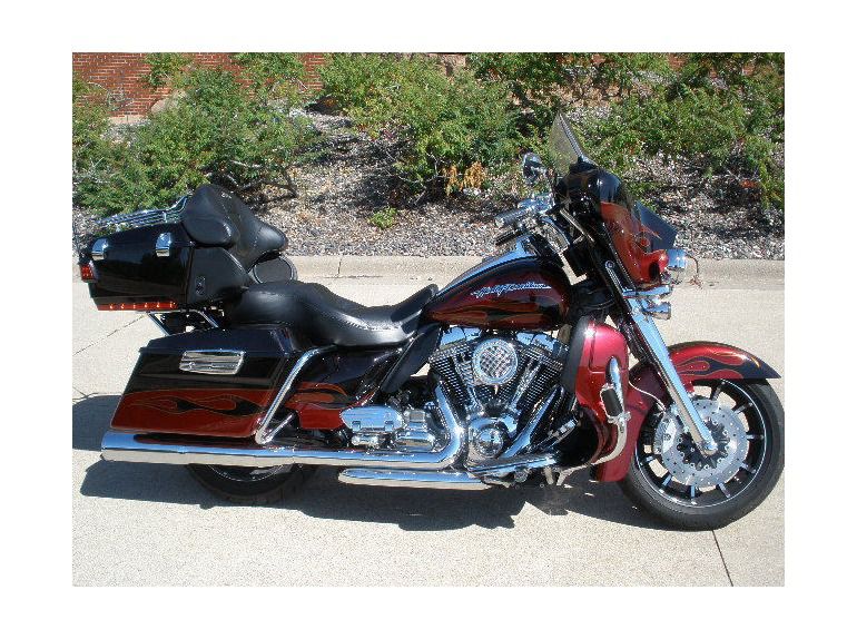 2011 harley-davidson flhtcuse8 - cvo ultra classic electra glide 