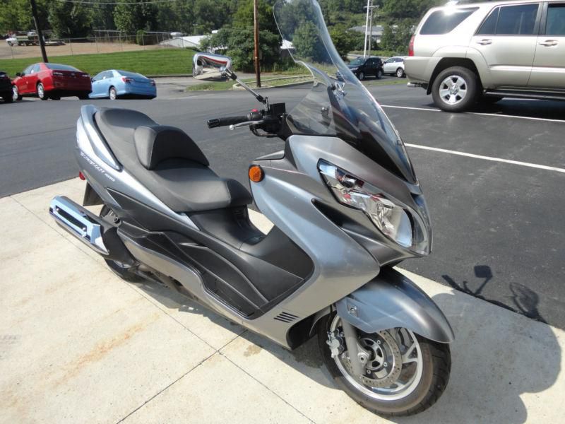 07 Burgman 400 Scooter 8861 Original Miles Local Trade Clean History like new